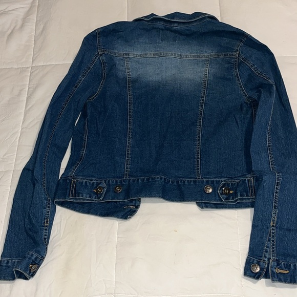Love Tree Denim button front jacket withh collar size Small EUC! - Picture 3 of 5